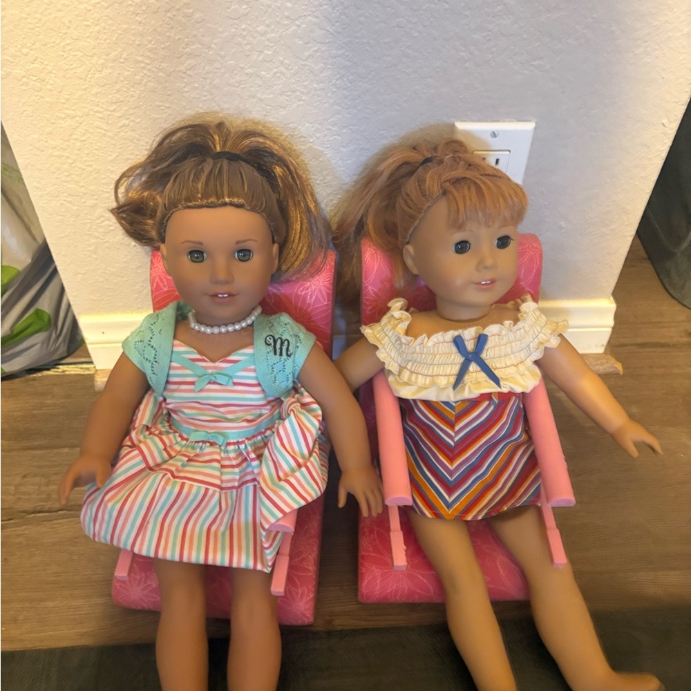 2 American dolls